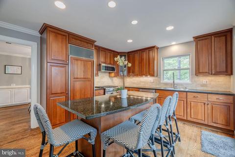 7256 Evans Mill Rd, Mclean, VA 22101 photo 15