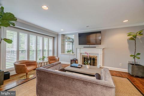 7256 Evans Mill Rd, Mclean, VA 22101 photo 5