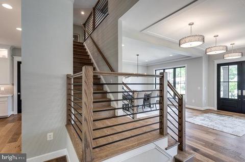 6717 Dean Dr, Mclean, VA 22101 photo 39