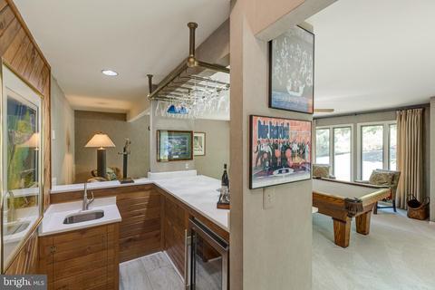 2014 Hunter Mill Rd, Vienna, VA 22181 photo 26