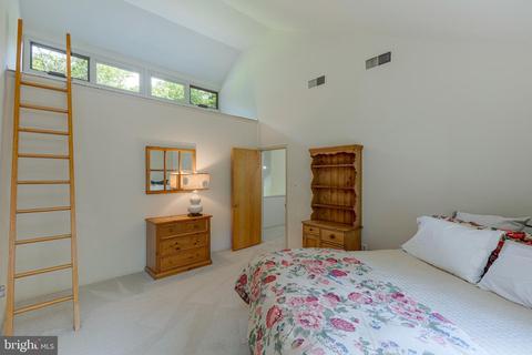 2014 Hunter Mill Rd, Vienna, VA 22181 photo 36