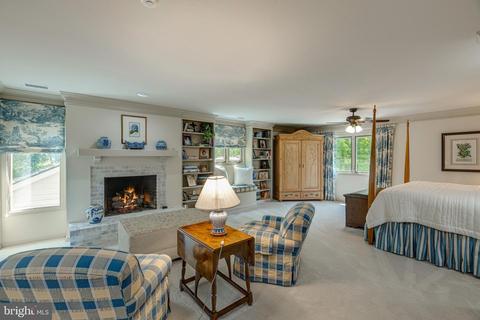 2014 Hunter Mill Rd, Vienna, VA 22181 photo 28