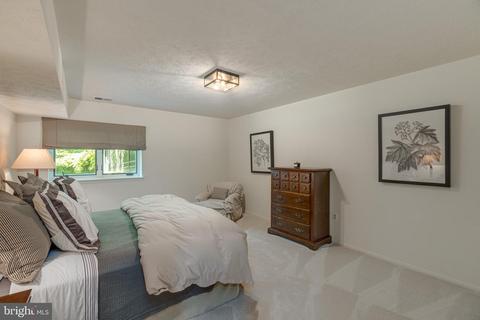 2014 Hunter Mill Rd, Vienna, VA 22181 photo 33
