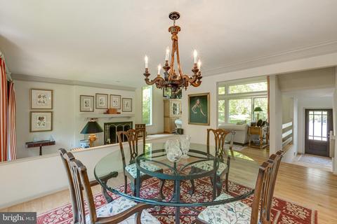 2014 Hunter Mill Rd, Vienna, VA 22181 photo 20