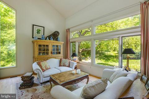 2014 Hunter Mill Rd, Vienna, VA 22181 photo 19