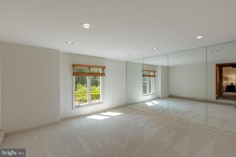 2014 Hunter Mill Rd, Vienna, VA 22181 photo 39