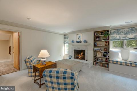 2014 Hunter Mill Rd, Vienna, VA 22181 photo 29