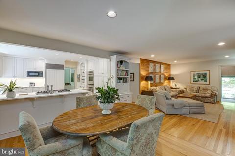 2014 Hunter Mill Rd, Vienna, VA 22181 photo 14