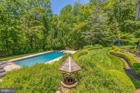 2014 Hunter Mill Rd, Vienna, VA 22181 photo 8