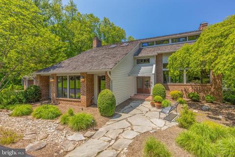 2014 Hunter Mill Rd, Vienna, VA 22181 photo 6