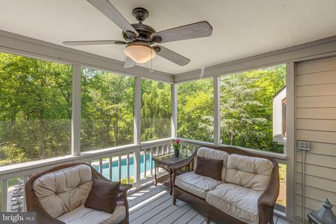 2014 Hunter Mill Rd, Vienna, VA 22181 photo 43