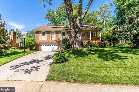 8015 Falstaff Rd, Mclean, VA 22102 photo 2