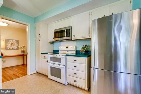 8015 Falstaff Rd, Mclean, VA 22102 photo 6