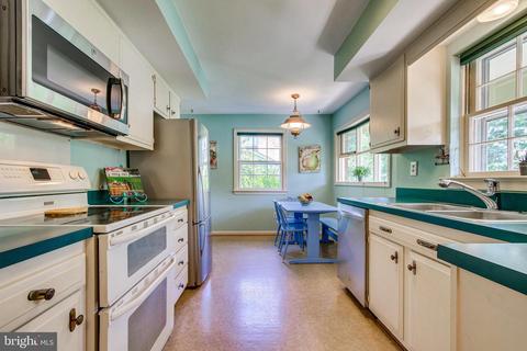 8015 Falstaff Rd, Mclean, VA 22102 photo 5