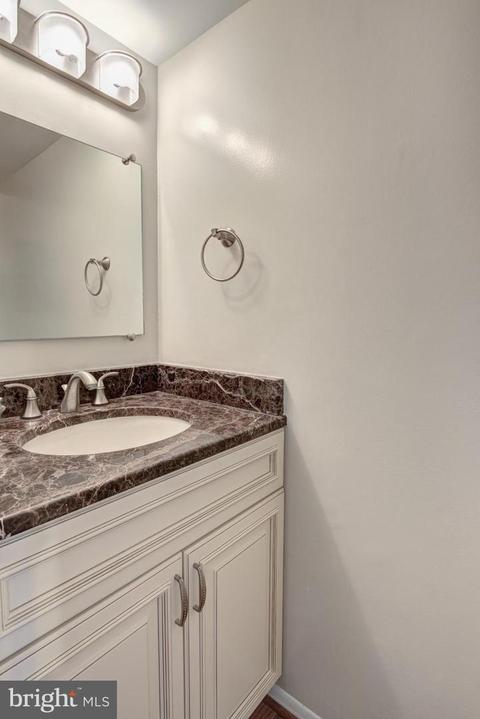 5232 Lonsdale Dr, Springfield, VA 22151 photo 31