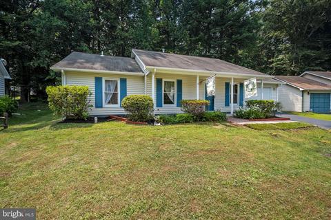 7260 Linden Tree Ln, Springfield, VA 22152 photo 1
