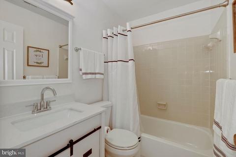 7260 Linden Tree Ln, Springfield, VA 22152 photo 27