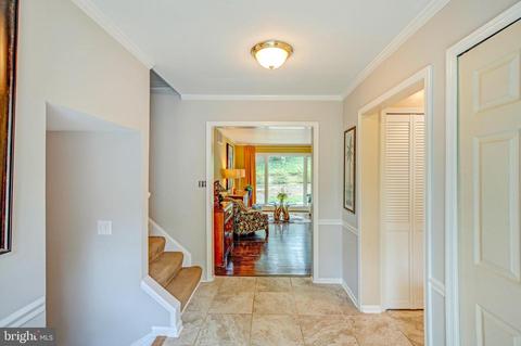 8613 Etta Dr, Springfield, VA 22152 photo 7