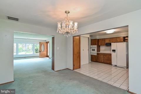 6501 Inwood Dr, Springfield, VA 22150 photo 11