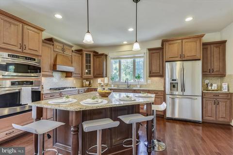 1824 Opalocka Dr, Mclean, VA 22101 photo 17