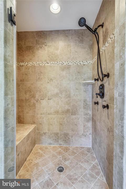 1824 Opalocka Dr, Mclean, VA 22101 photo 42