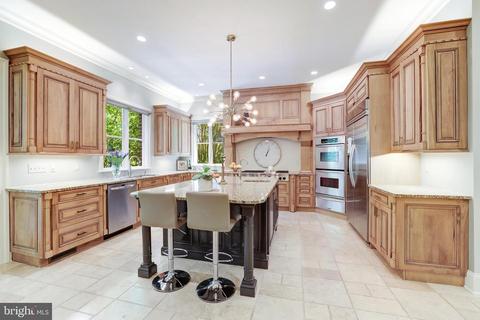 900 Alvermar Ridge Dr, Mclean, VA 22102 photo 30