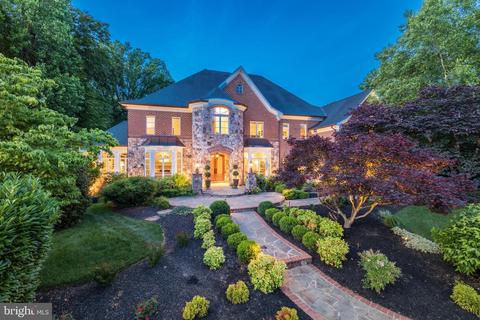 900 Alvermar Ridge Dr, Mclean, VA 22102 photo 1