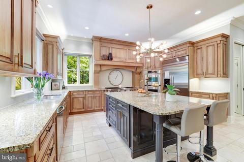 900 Alvermar Ridge Dr, Mclean, VA 22102 photo 32