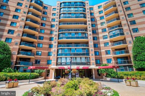 8340 Greensboro Dr #102, Mclean, VA 22102 photo 1