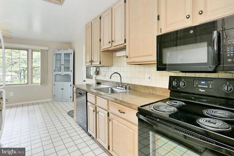6213 Duntley Pl, Springfield, VA 22152 photo 16