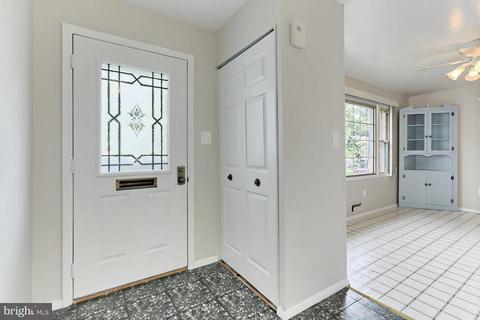 6213 Duntley Pl, Springfield, VA 22152 photo 9