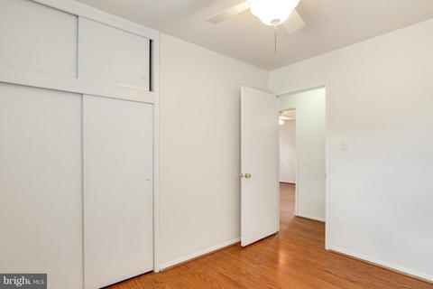 7515 Gresham St, Springfield, VA 22151 photo 16