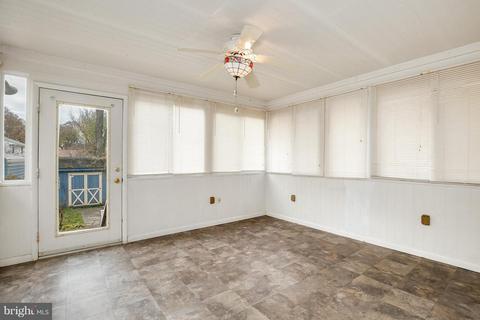 7515 Gresham St, Springfield, VA 22151 photo 12