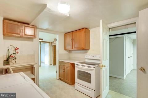 7515 Gresham St, Springfield, VA 22151 photo 31