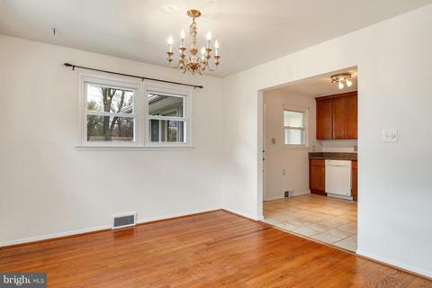7515 Gresham St, Springfield, VA 22151 photo 8