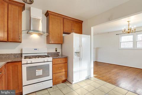 7515 Gresham St, Springfield, VA 22151 photo 10