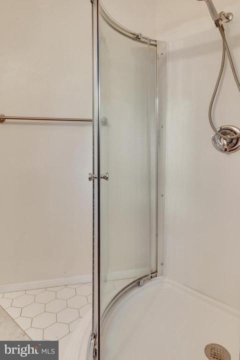 7515 Gresham St, Springfield, VA 22151 photo 21