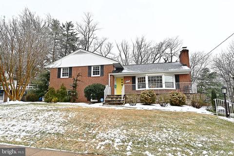 6151 Loch Raven Dr, Mclean, VA 22101 photo 1