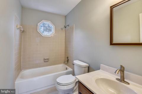 11052 Bishopsgate Ct, Reston, VA 20194 photo 22