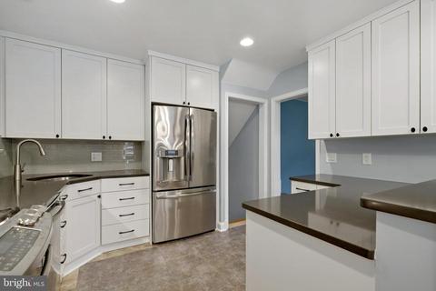 5309 Easton Dr, Springfield, VA 22151 photo 9