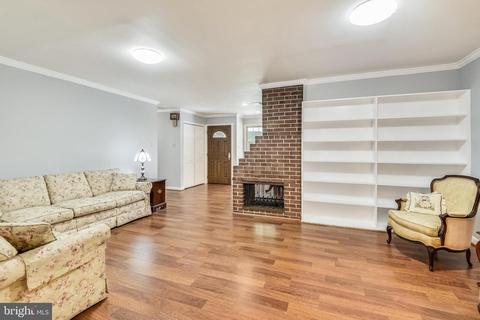 7406 Hogarth St, Springfield, VA 22151 photo 11