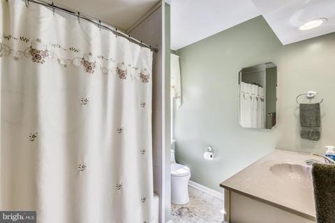 7406 Hogarth St, Springfield, VA 22151 photo 21