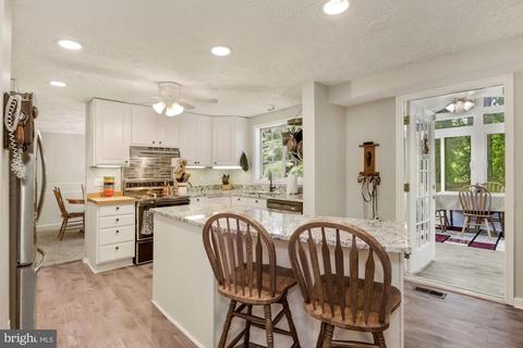 5734 Heming Ave, Springfield, VA 22151 photo 1