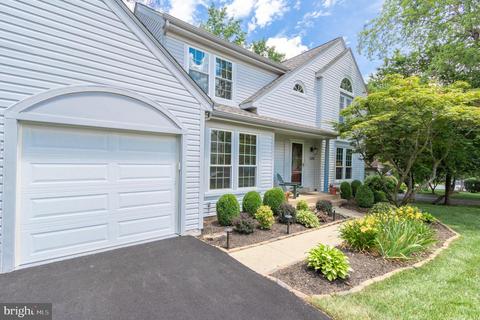 13908 Castle Ct, Chantilly, VA 20151 photo 1