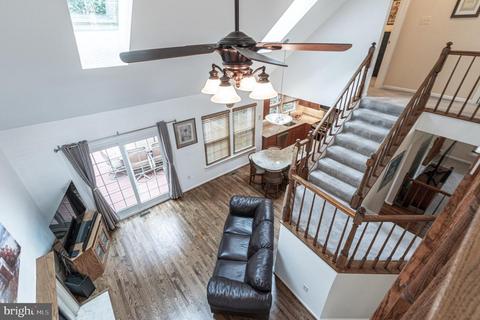 13908 Castle Ct, Chantilly, VA 20151 photo 22