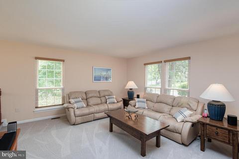 13908 Castle Ct, Chantilly, VA 20151 photo 6
