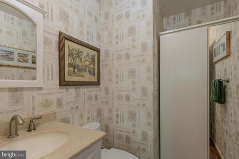 13908 Castle Ct, Chantilly, VA 20151 photo 8