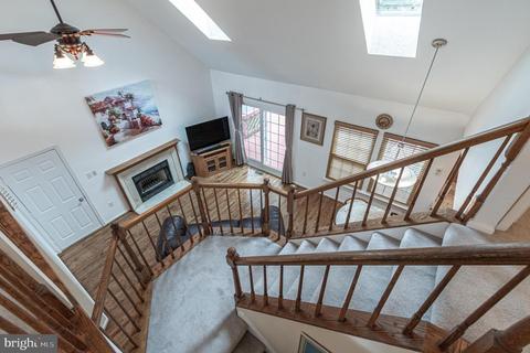 13908 Castle Ct, Chantilly, VA 20151 photo 23