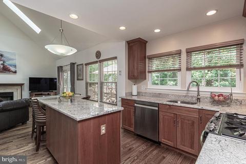 13908 Castle Ct, Chantilly, VA 20151 photo 14