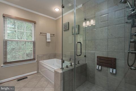 13908 Castle Ct, Chantilly, VA 20151 photo 34